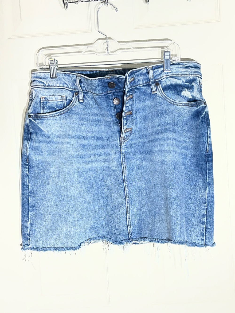 Old Navy Light Wash Frayed Denim Mini Distressed Mini Skirt Size 12
